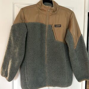 Under Armour youth Sherpa jacket. Size xl